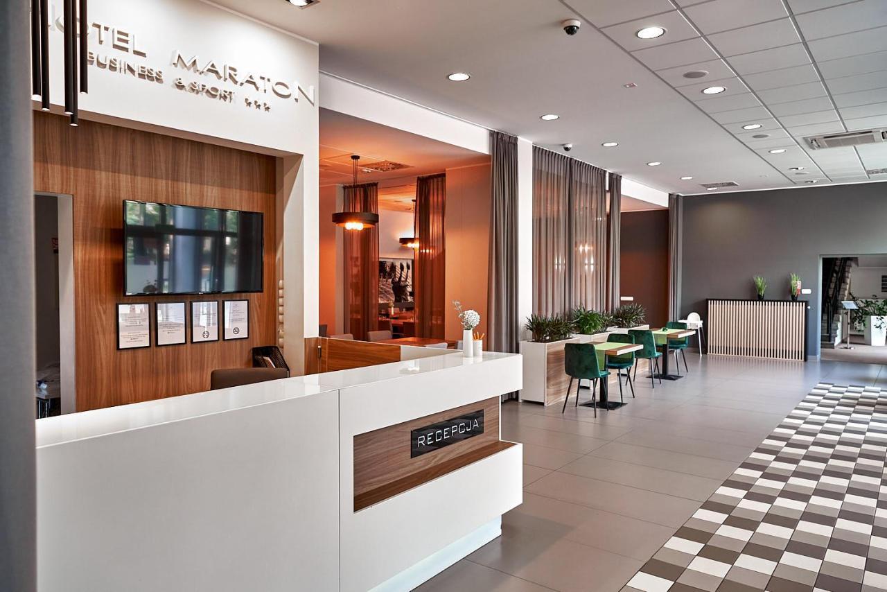 Hotel Maraton Szamotuły Exteriör bild